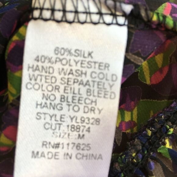 PANTS STORE SILK TANK TOP IN NAVY BLUE PRINT - Picture 3 of 7